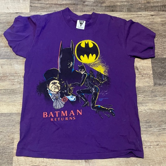 Batman Tops - Batman Returns Catwoman Penguin Vintage T-shirt L